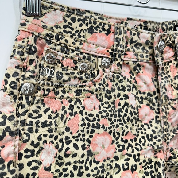 Miss Me Jeans Shorts Low Rise Hibiscus Floral Leopard Print Cut Off Denim 25 - Picture 4 of 16